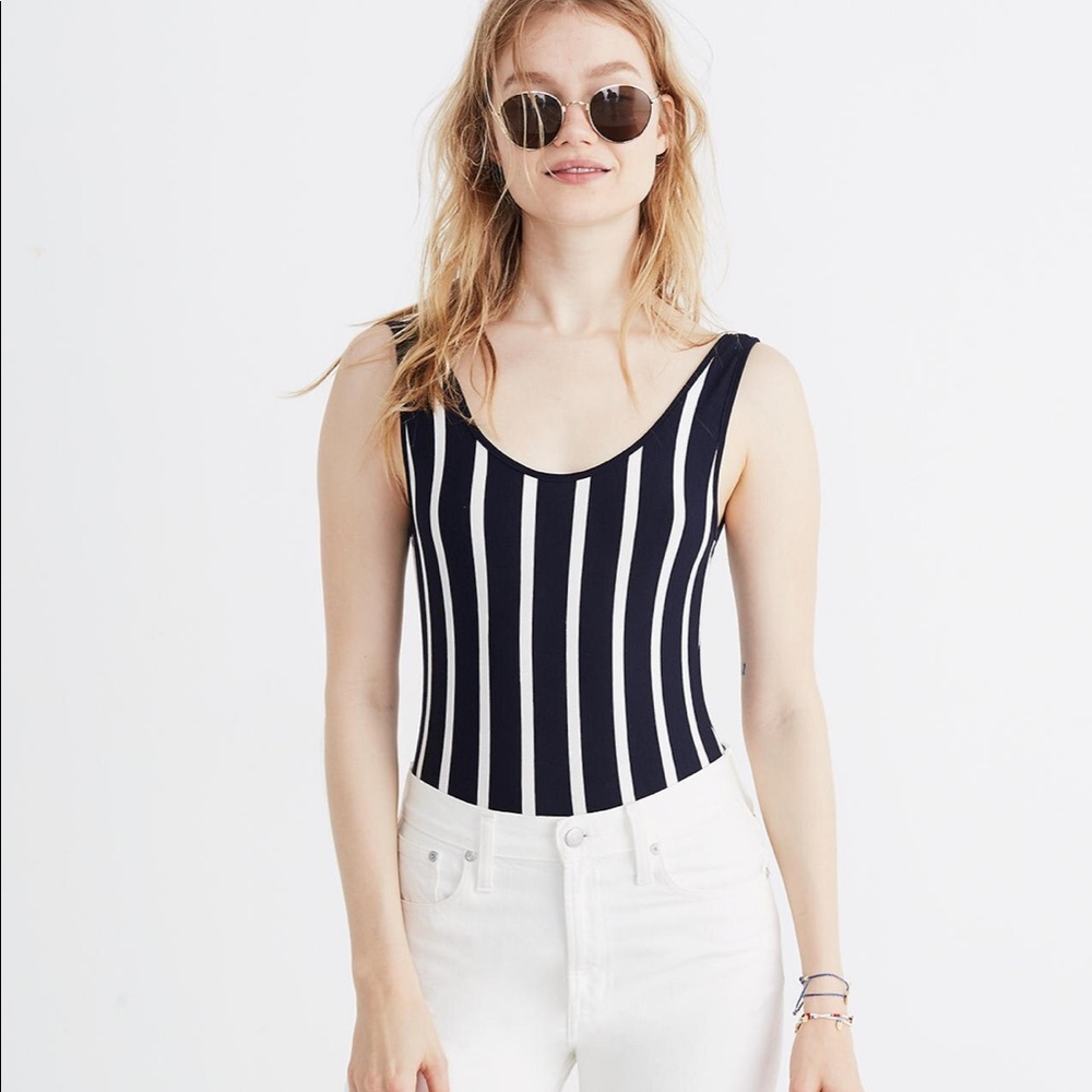 Madewell stripe bodysuit 🖤🤍